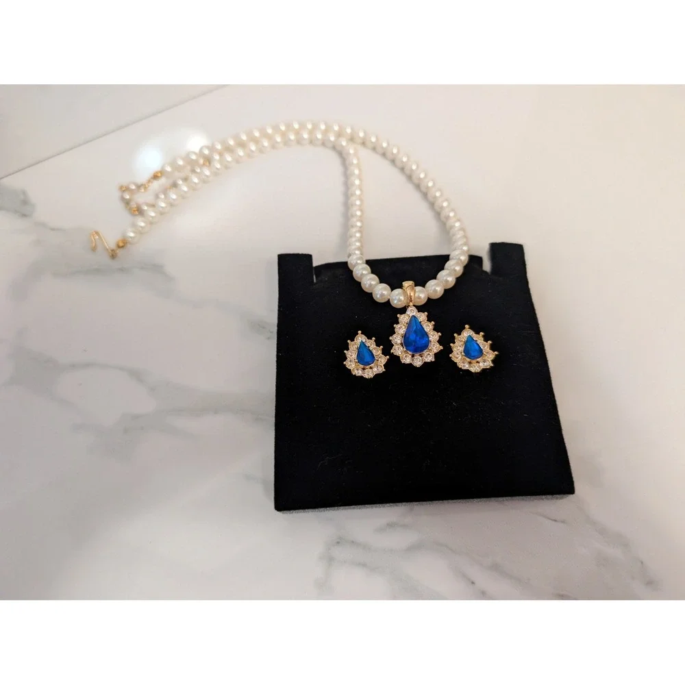 Vingate‎ Avon Pearlesque Birthstone Sept Simulated Sapphire Pearl Set